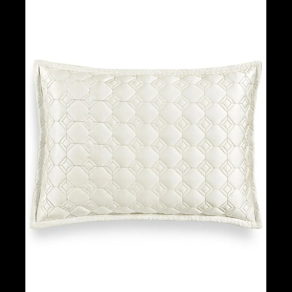 NEW Hotel Collection Alabastar Quilted (1) Standard Sham‎ Pillow